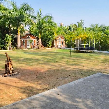 Plumeria Resort Kushālnagar Eksteriør billede