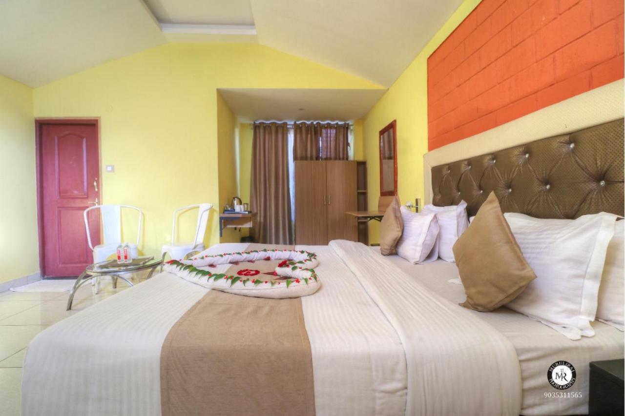 Plumeria Resort Kushālnagar Eksteriør billede